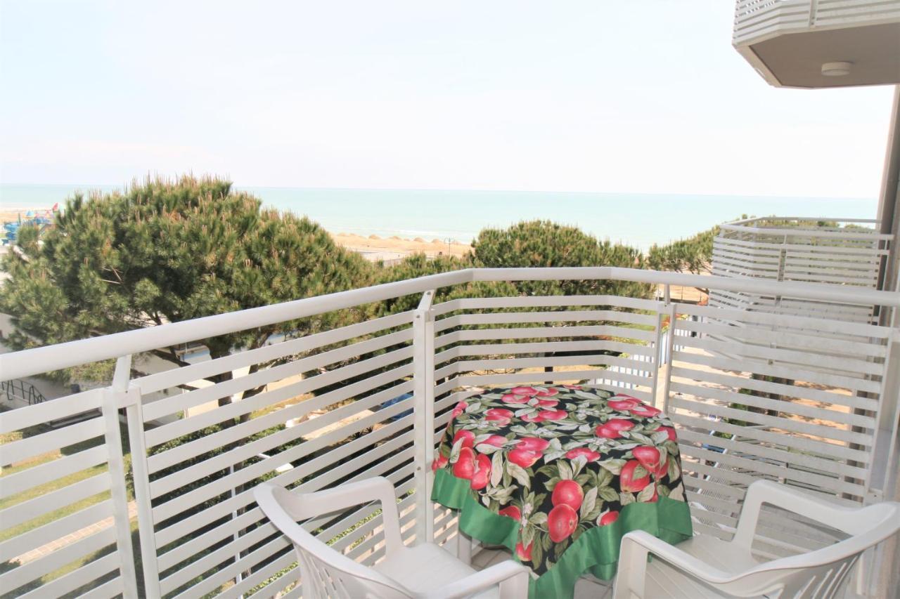Apartament Brioni Fronte Mare Lido di Jesolo Zewnętrze zdjęcie